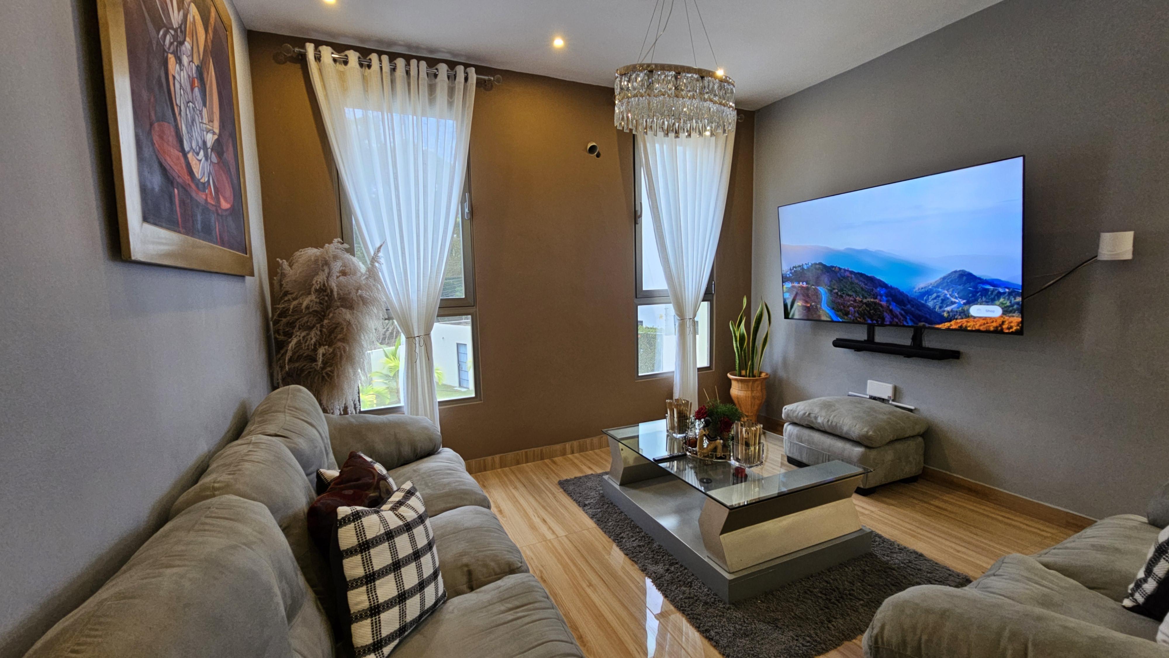 Spacious 3BR Villa w/ Pool