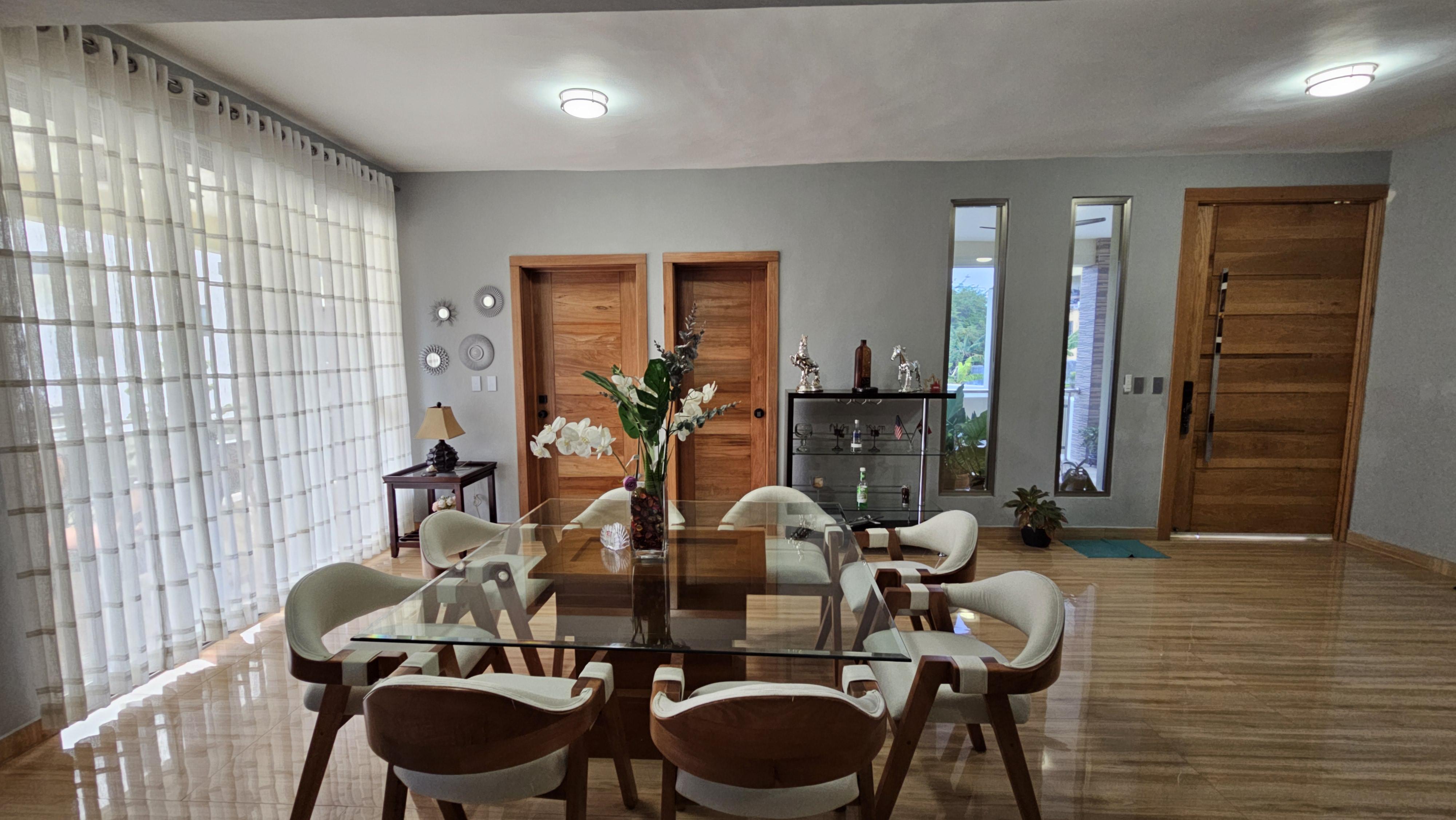 Spacious 3BR Villa w/ Pool