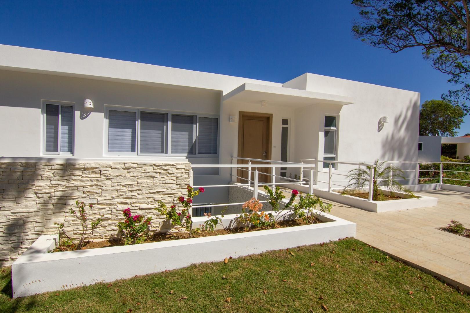 Villa Seashell – Modern 3-Bedroom Luxury Villa