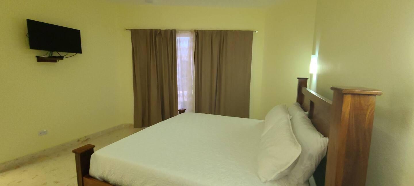 Caribbean Bliss – 10Bed w/ Olympic Pool