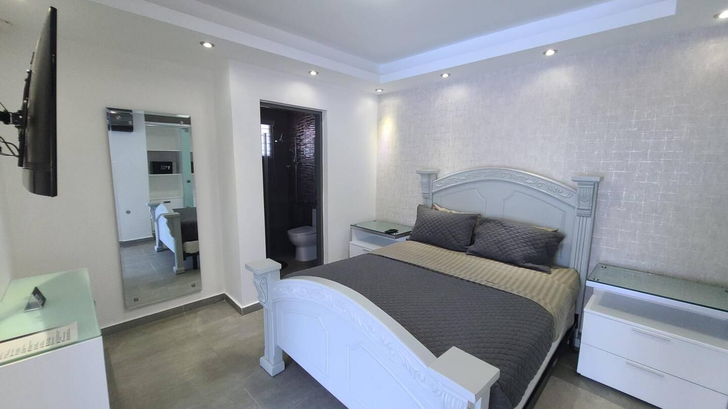 Villa Luxury at Star Hills, Puerto Plata — 12 Bedrooms, 2 Pools & Private Disco