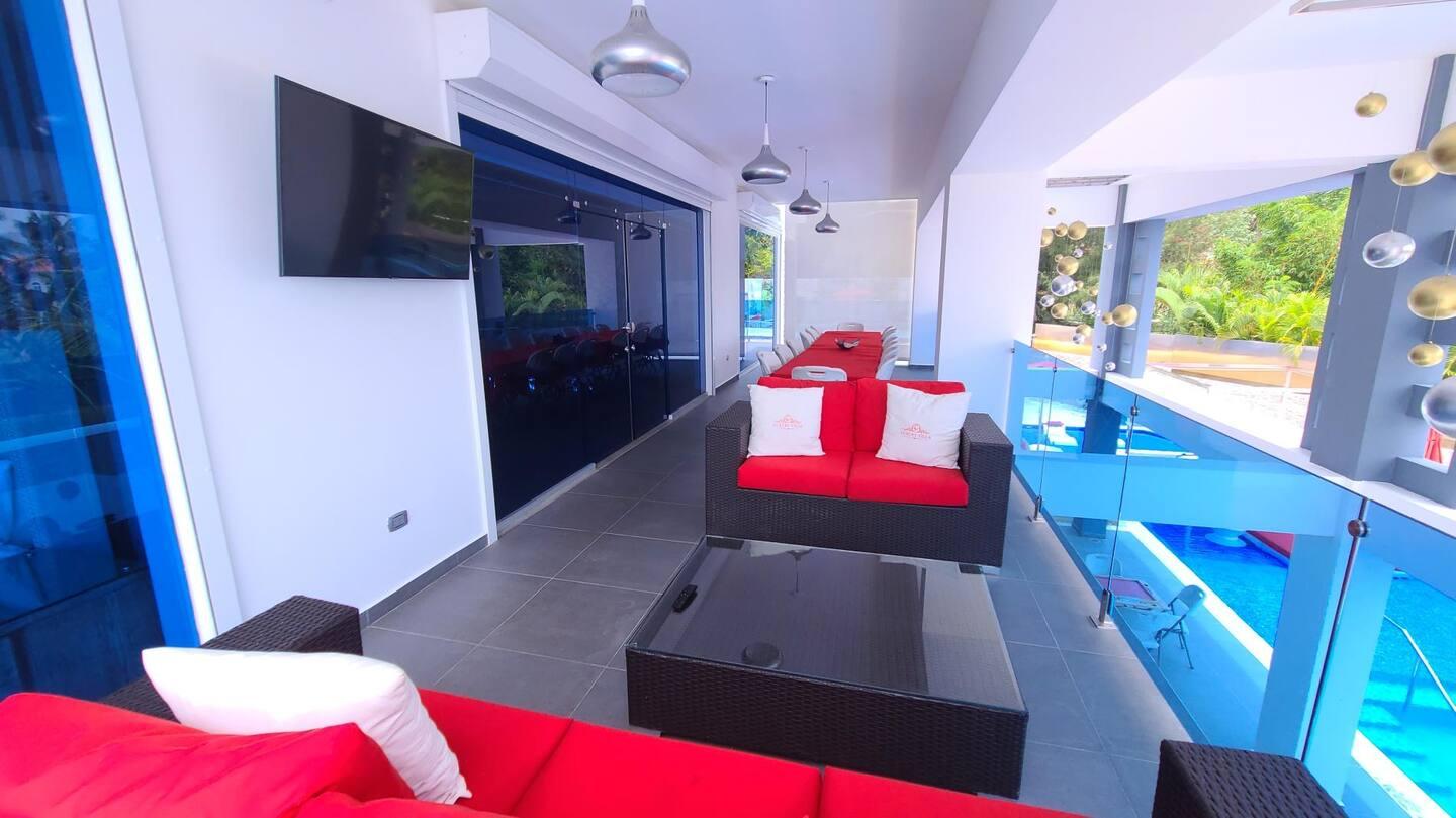 Villa Luxury at Star Hills, Puerto Plata — 12 Bedrooms, 2 Pools & Private Disco