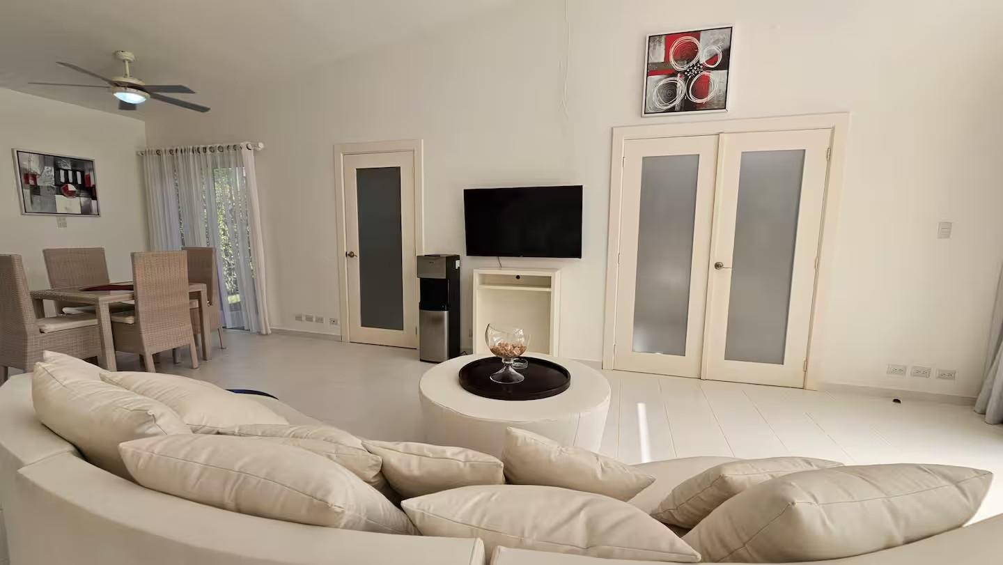 Casa Linda 2BR Modern Villa with Private Pool