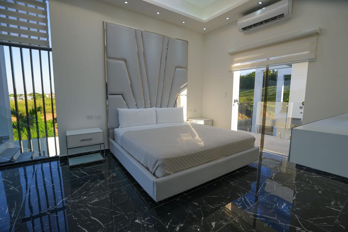 The Royal Estate – 13BR Luxury Villa in Sosua