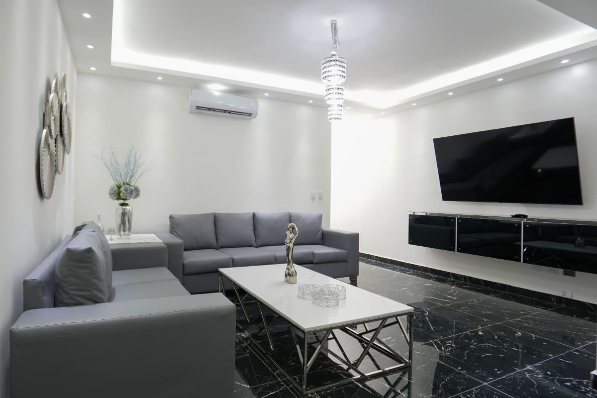 The Royal Estate – 13BR Luxury Villa in Sosua