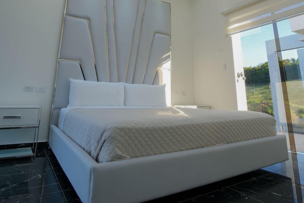 The Royal Estate – 13BR Luxury Villa in Sosua