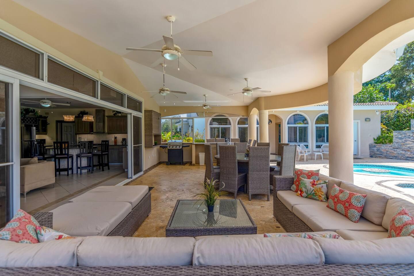 6BR Getaway w/ Pool – Villa Grande Sosua