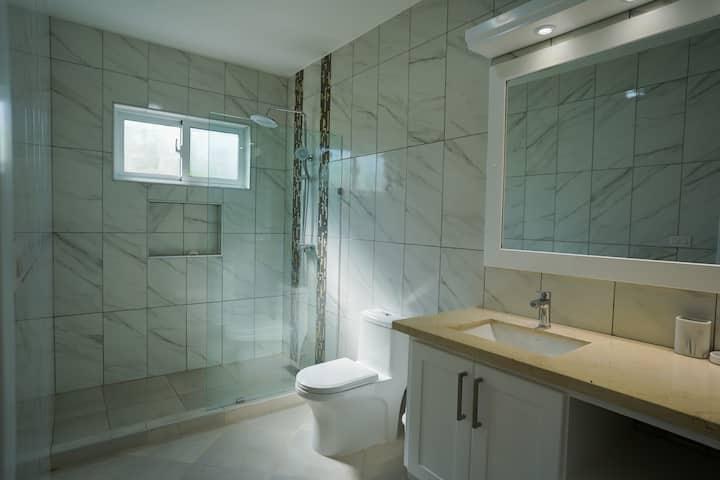 3-Bedroom Villa with Private Pool in Casa Linda