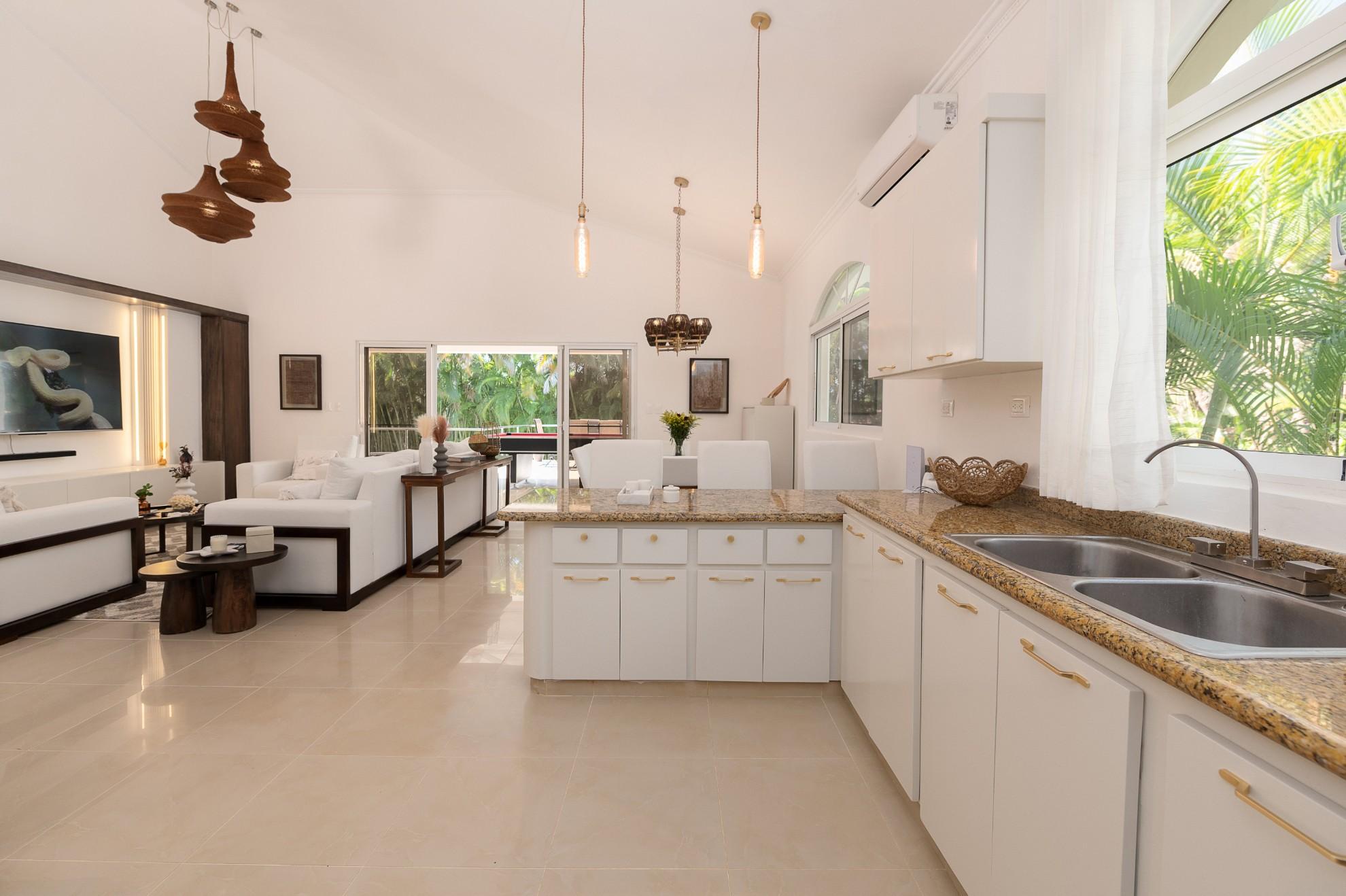 Villa Royale – 4BR Sosua Villa w/ Pool & BBQ